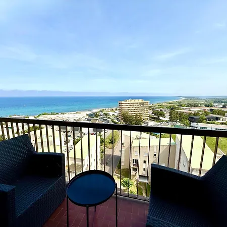 Spacieux, Moderne, Vue Proche Et Centre-ville Apartment *