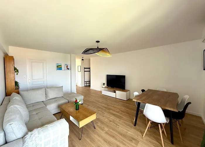 Appartement Spacieux, Moderne, Vue Proche Et Centre-ville *