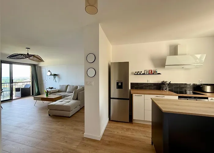 Spacieux, Moderne, Vue Proche Et Centre-ville * Bastia (Corsica)